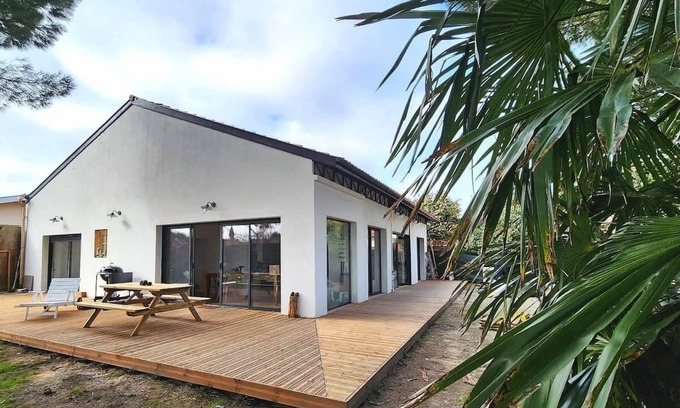 Leon House | Villa à Léon Entre lac et Océan