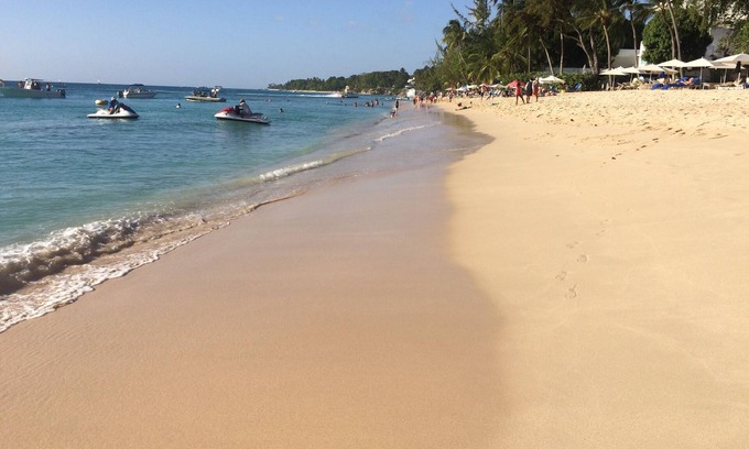 Mount Standfast Villa | Villa, 4 beds, 3 bathrooms, 1 minute to beach by car or 10 minute stroll