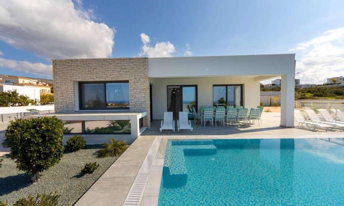 Pegeia Villa | Villa ∙ 5 bedrooms ∙ 10 guests
