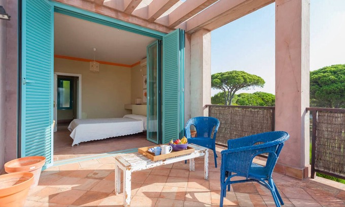 Cabo Roche Villa | Villa 5 minutes from the beach of Roche with garden and pool ideal for families