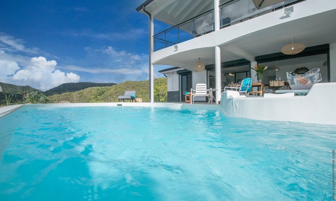 Gros-Morne Villa | Villa 55°AOC magnificent sea and mountain view