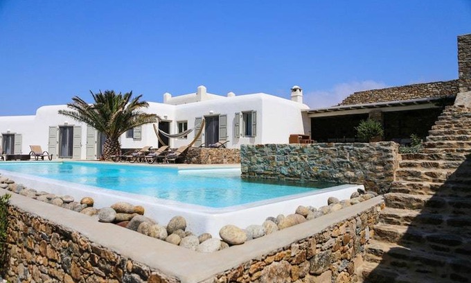 Agios Stefanos Villa | Villa ∙ 7 bedrooms ∙ 14 guests