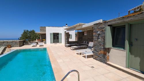 Ioulida Villa | Villa Acorn