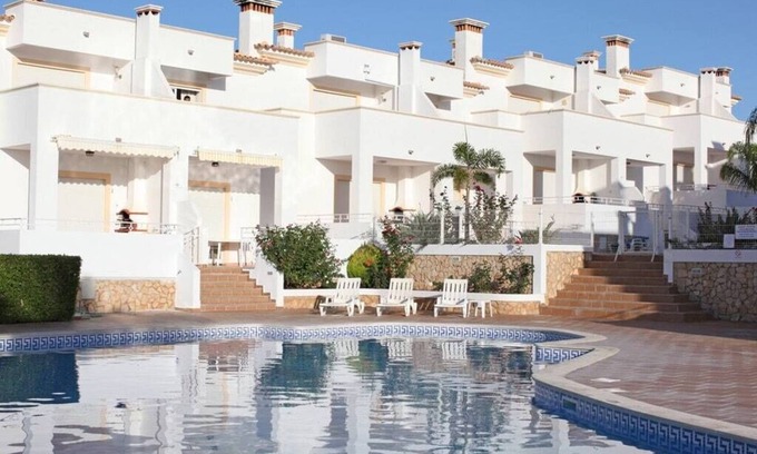 Albufeira Ski Chalet | Villa Adriana