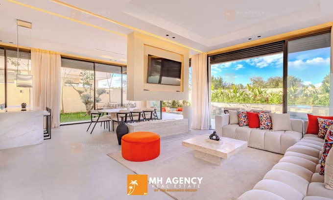Tassoultante Villa | Villa Akenza