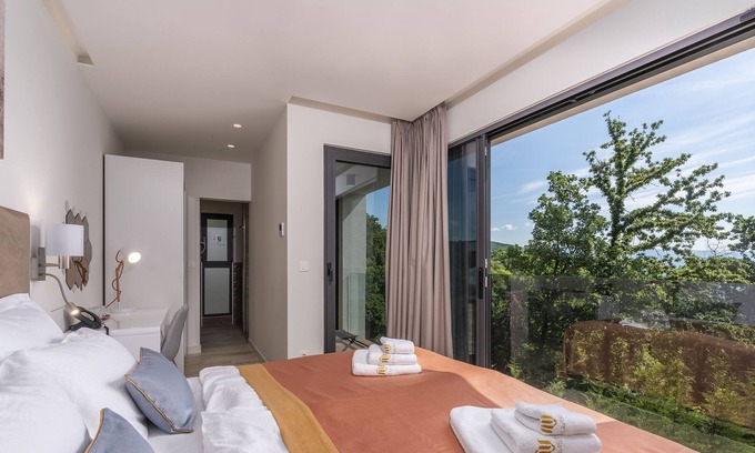 Opatija Villa | Villa AltaVista nearby Opatija – Crovillas GmbH