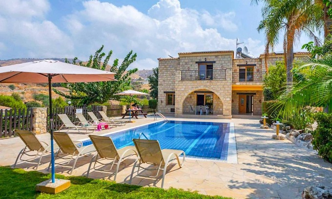 Argaka Villa | Villa Androulla - Four Bedroom Villa, Sleeps 8