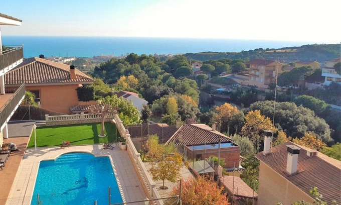 Mataro Villa | Villa Antonia