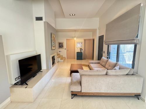 Trikala Villa | Villa Apocalypsis