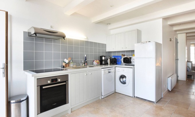 Ars-en-Re House | Villa Ars-en-Ré, 4 bedrooms, 9 persons