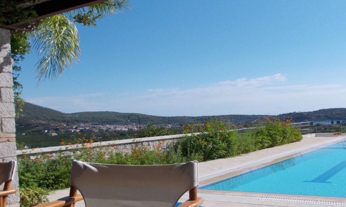 Melissopetra House | Villa Artemis