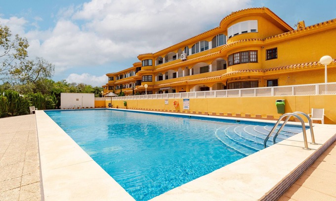 El Algar Apartment | Villa 'Artep' with Shared Pool, Wi-Fi and Air Conditioning