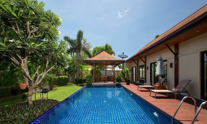 Rawai Villa | Villa Atarata by Tropiclook