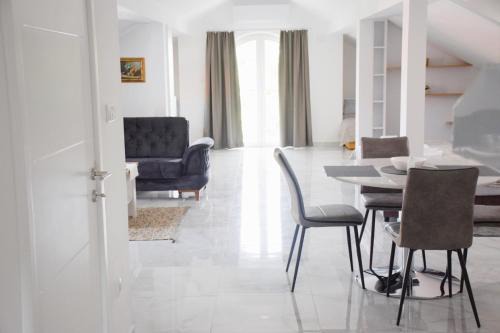 Golubac House | Villa Bella