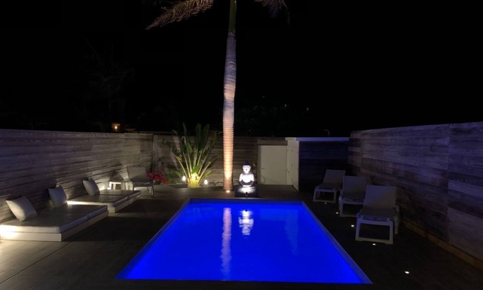 Orient Bay Apartment | Villa BRUNEVA, Private Pool – 150 m Orient-Bay Beach – Cistern