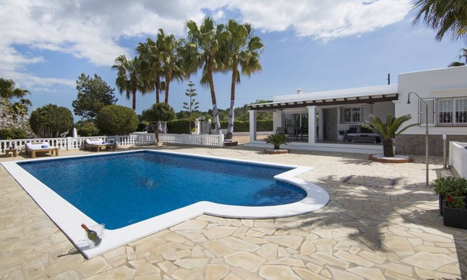 Sant Rafael de Sa Creu House | Villa Can Raes