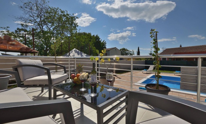 Kozljani House | Villa Camelie (V0311-K1) - Barban