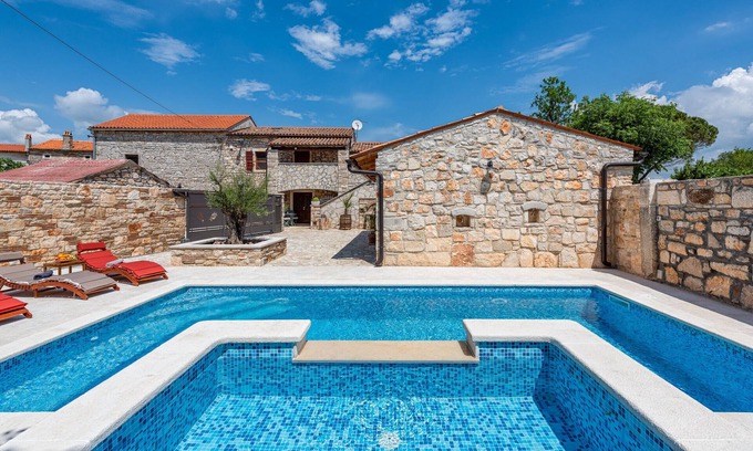 Marcana Villa | Villa Casa di Roccia for 8 people in Central Istria - pet friendly with heated pool & jacuzzi