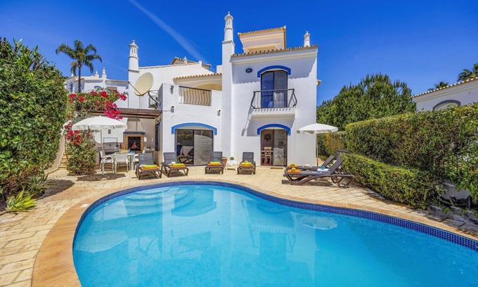 Vale do Garrao Villa | Villa Casa Michelle by Villa Plus