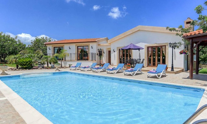 Latchi Villa | Villa Chariklia Neo Chorio