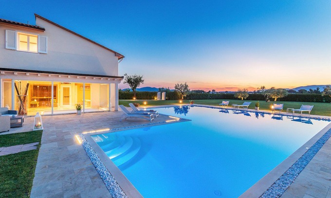 Monsummano Terme Villa | VILLA CHIARA - Five Bedroom Villa, Sleeps 10