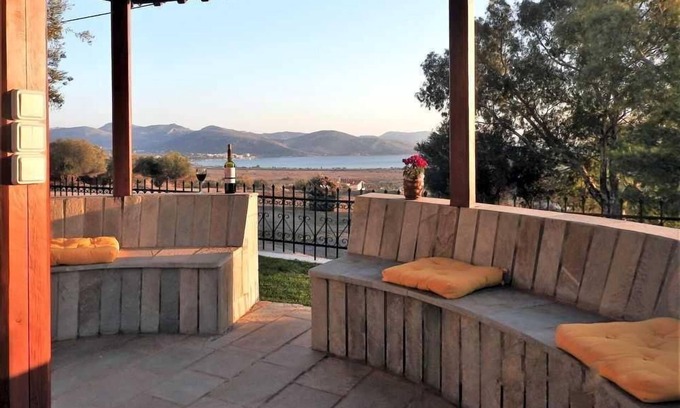 Anavyssos House | Villa Christina