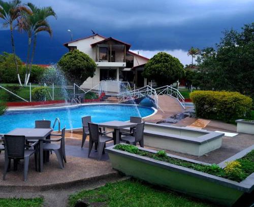 Calarca Villa | Villa Claudia, Calarcá