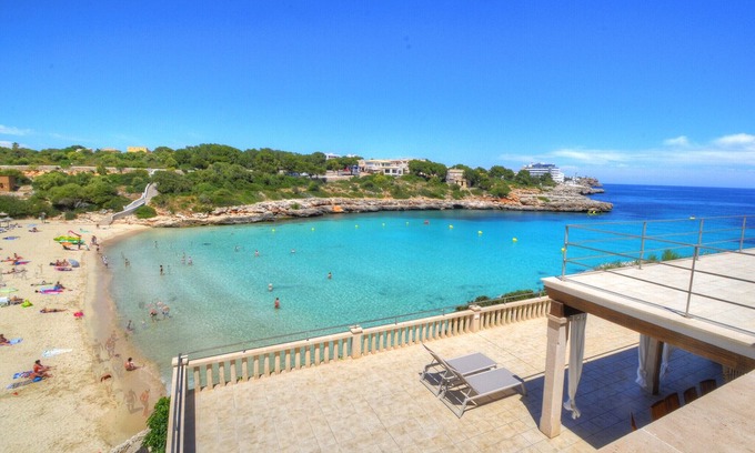 Cala Marcal Villa | VILLA COLOM. Spectacular villa with infinity pool and access to the sea