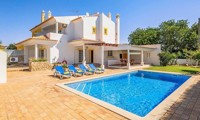 Guia Villa | Villa Cordyline - Three Bedroom Villa, Sleeps 6