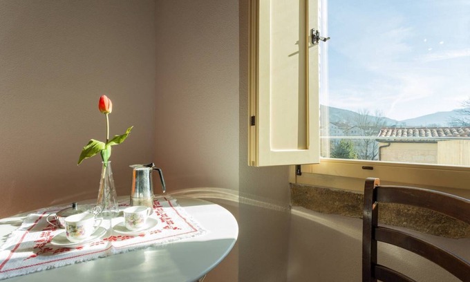 Sigillo Apartment | Villa Costanzi: Breezy Terrace On The Cucco