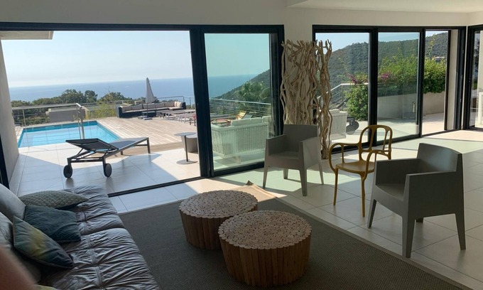Tarcu Villa | VILLA D'ARCHITECTE - HEATED SWIMMING POOL - SEA AND MOUNTAIN VIEW - 300m2 of Terraces
