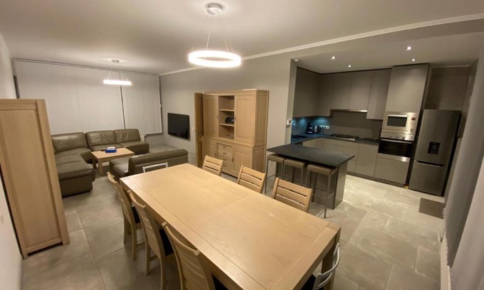Mariakerke Apartment | Villa D&G