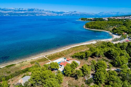 Mirce Villa | Villa Dada