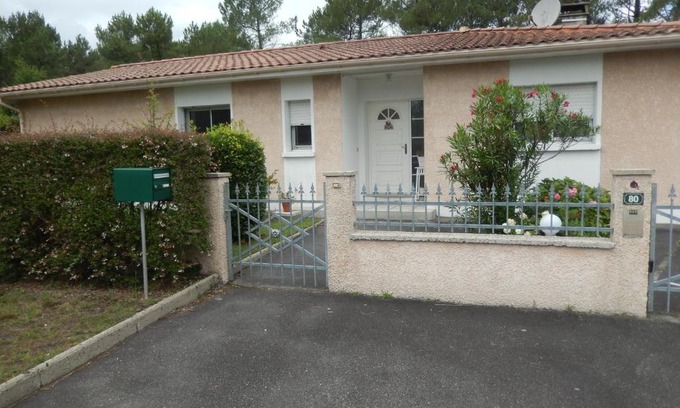 Josse Bed & Breakfast | Villa De Guénifey