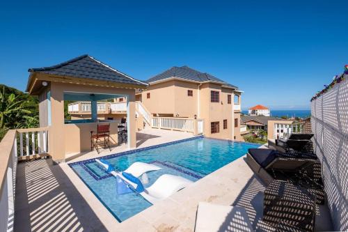 Discovery Bay Villa | Villa De-Luxe Paradise