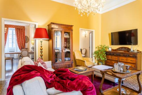 Lucca Historical Center Apartment | Villa De' Maestri - Historic Centre - Prestigious Attic with a Brand New Elevator!