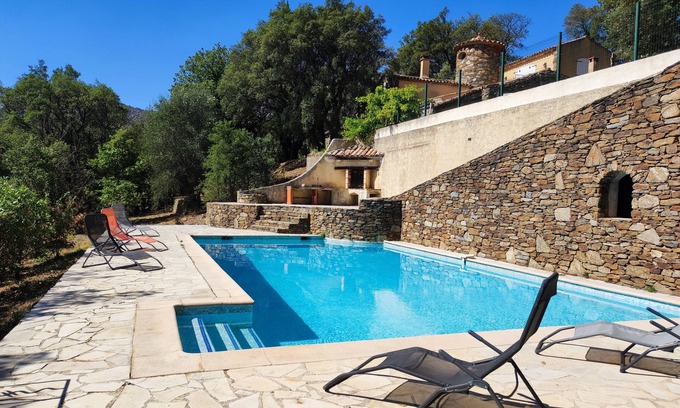 La Garde-Freinet Villa | Villa des Étoiles Typiquement Provençale , Belle Piscine. Idéalement Située