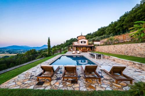 Montone Villa | Villa Destino Italy, Umbria Tuscany boarder