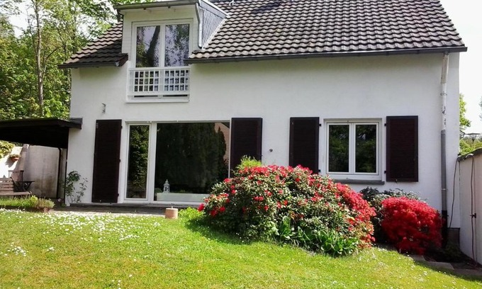 Rath-Heumar House | Villa Donar