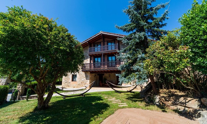 Zubiate Villa | Villa Doraletxe by Urdaibai Rentals