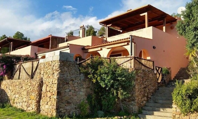 Eden Rock House | Villa Eden 900mt from the splendid Calamarina beach