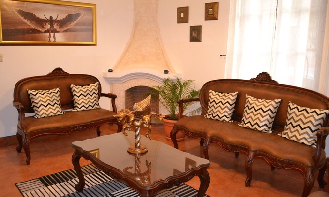 Antigua Guatemala House | Villa Ellina 1, It is a beautiful and cozy house, with all the comforts