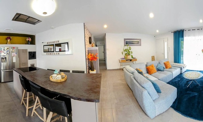 Savasse Villa | Villa Escapade spacious
