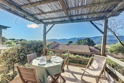 Serra-di-Ferro Villa | VILLA F2 for 4 people air-conditioned sea view - Swimming pool in resi