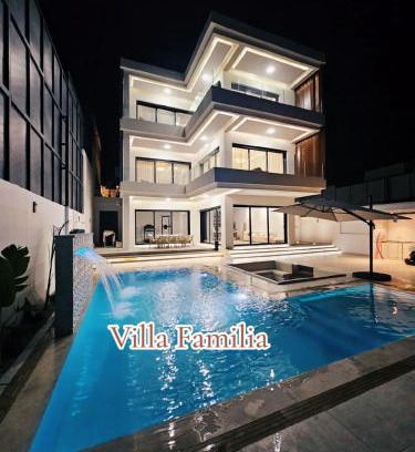 Al Bahraoyine Villa | Villa Familia