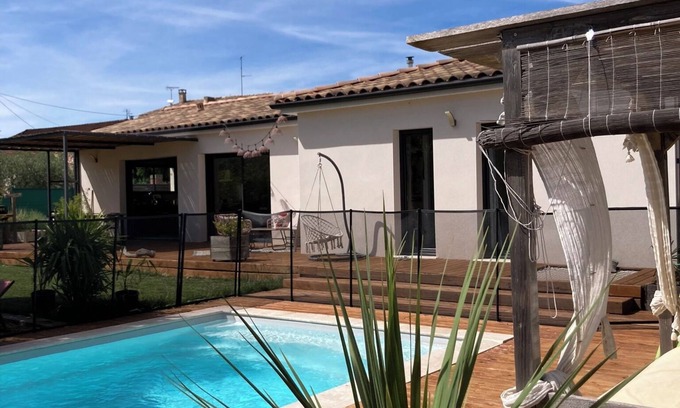 Domazan Villa | Villa Familiale Avec Piscine à 15 min du Pont du Gard et D'avignon