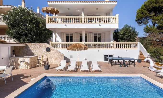 Provensals Villa | Villa Felicidad with Sea View, Wi-Fi, A/C, Pool, Garden, Terrace & Balcony