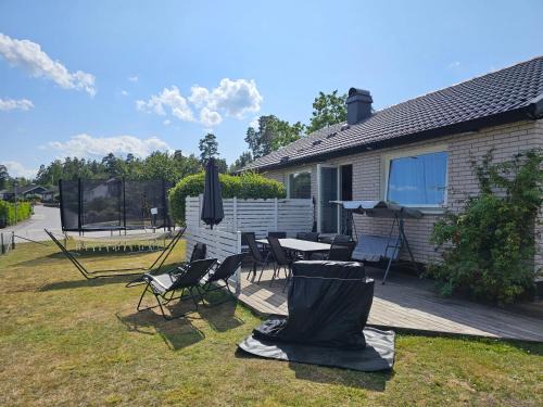 Hultsfred Villa | Villa for 10 persons with massage chair, sauna, billiard table and free electric vehicle station for electric cars