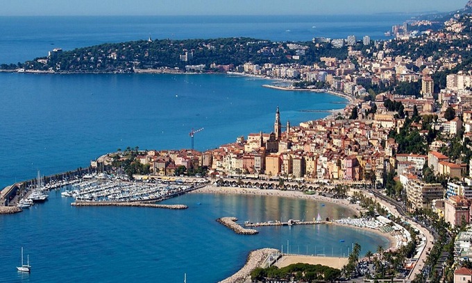 Menton Villa | VILLA FOR RENT (near the beach with swimming pool, garden barbecue).