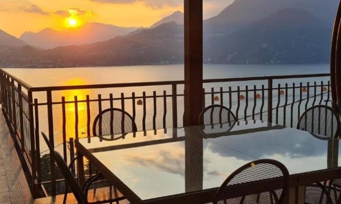 Perledo Villa | Villa gli Ulivi - Bariloche Lake & Mountain View